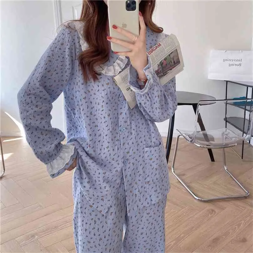 Pyjama chic hotsell