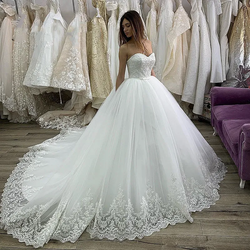 Prinses Witte Tule Trouwjurken Baljurk 2023 Sweetheart Strapless Plus Size Bride Formele slijtage Appliques kant Lange vintage bruidsjurk Vestidos