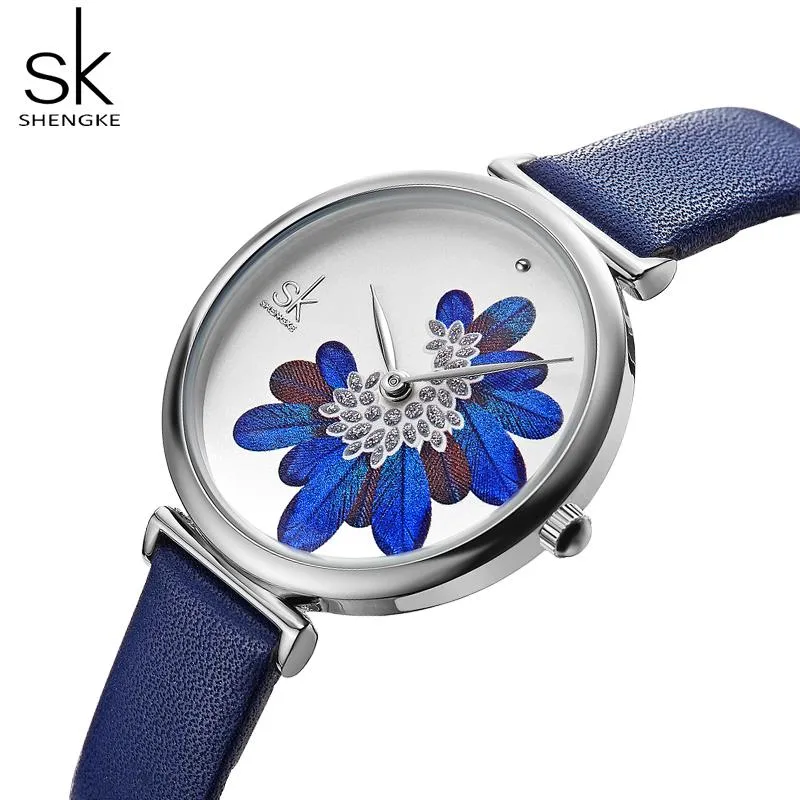 腕時計Shengke女性のクォーツ腕時計創造的な葉の印刷時計本革時計時間