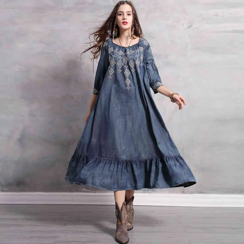 Johnature Women broderi blommig denim klänningar vintage höst blå ruffle sopa patchwork kvinnlig kinesisk stil klänning 210521