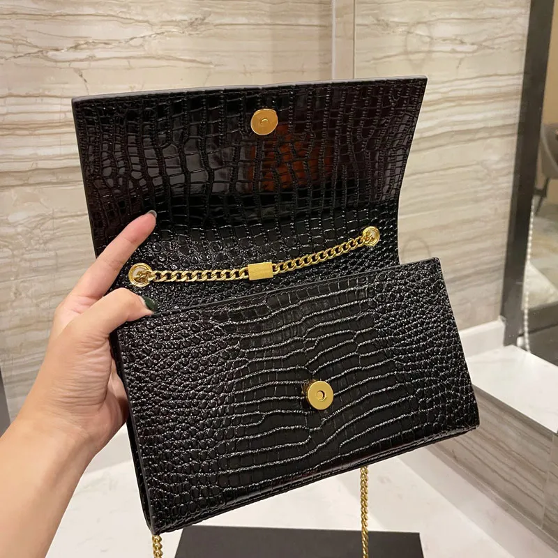 Shoulder Messenger Bag High Quality Flap Crossbody Bags Women Gold Chain Handbag Fashion Card Wallet Stripes Top Layer Cowhide Leather Material