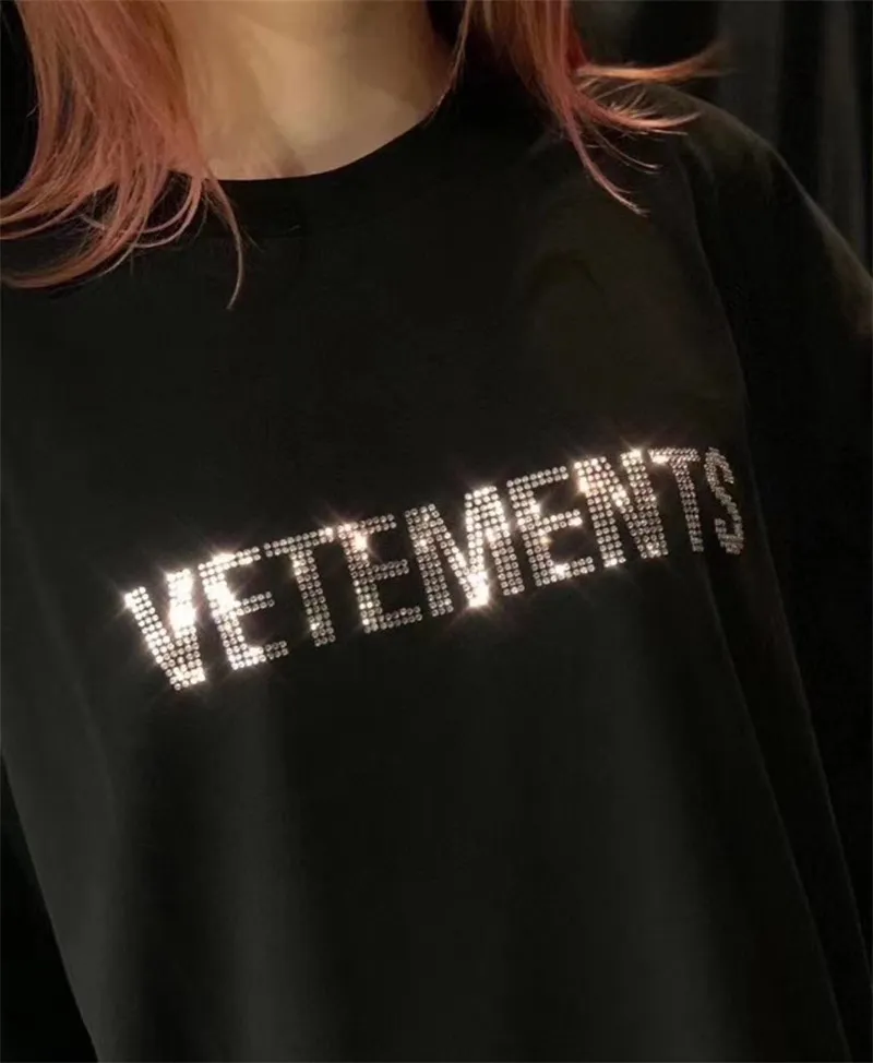 Lüks Avrupa Fransa Vetements Elmas T-Shirt Moda Erkek Tasarımcı T Shirt Kadın Giysileri Rahat Pamuk Tee