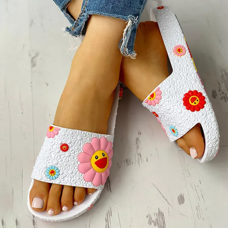 Kvinnor sommar tofflor söt blomma platt flip flops damer mjuka glidor skor kvinnlig tryck blommig bling strand casual sandaler k722