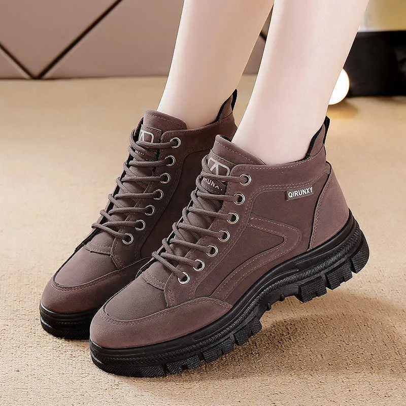 Women Winter Snow Boots 2021 New Fashion Casual High-top Shoes Woman Waterproof Warm Platform Ankle Boot Female White Black Y1018