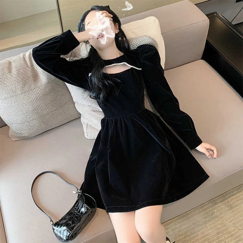 French Velvet Short Long Sleeve Dress Black Sexy Women Hollow Out Designer Spring Korean Female Party 210604