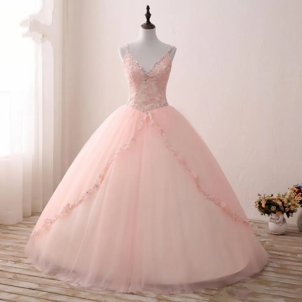 Princess Crystals Beaded Quinceanera Dresses Blush Pink Ball Gowns Lace Appliques Straps V-Neck Prom Dresses Floor Length Tulle Sweet 16 Dress vestidos de 15 años