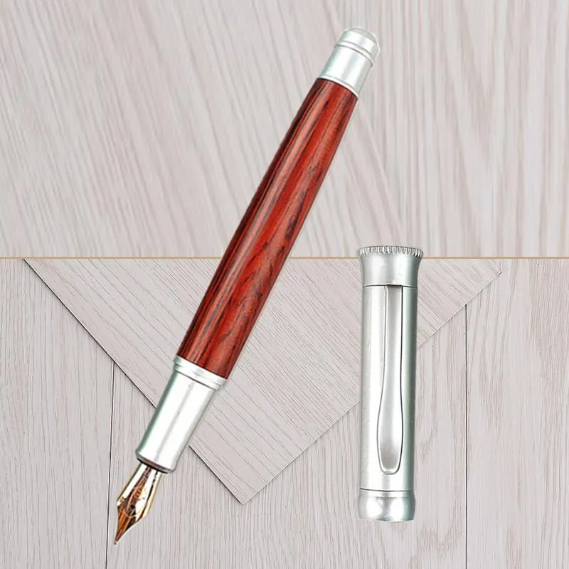 Fountain Pennor Högkvalitativ 886 Natural Wood Pen Handgjord Fine 0.5mm NIB Ink med en omvandlare