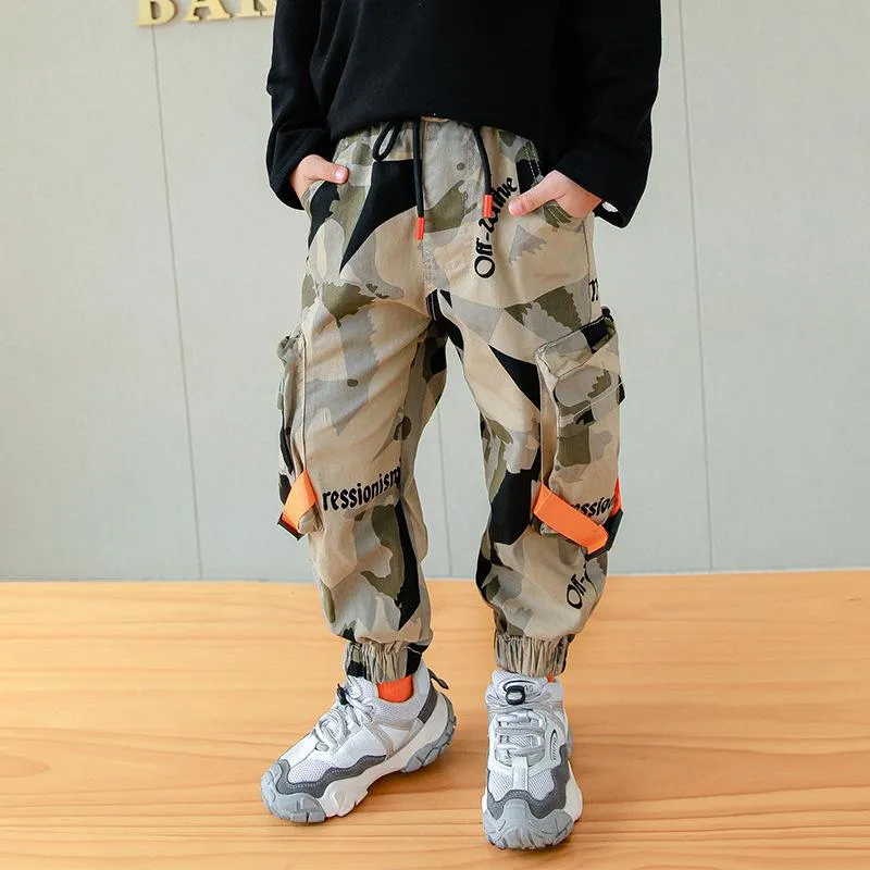 Bambini Ragazzi Camouflage Pantaloni stampa Pantaloni Moda Adolescente Pantaloni da carico Hiphop Cool Children Abbigliamento Dimensioni 8 10 12 anni