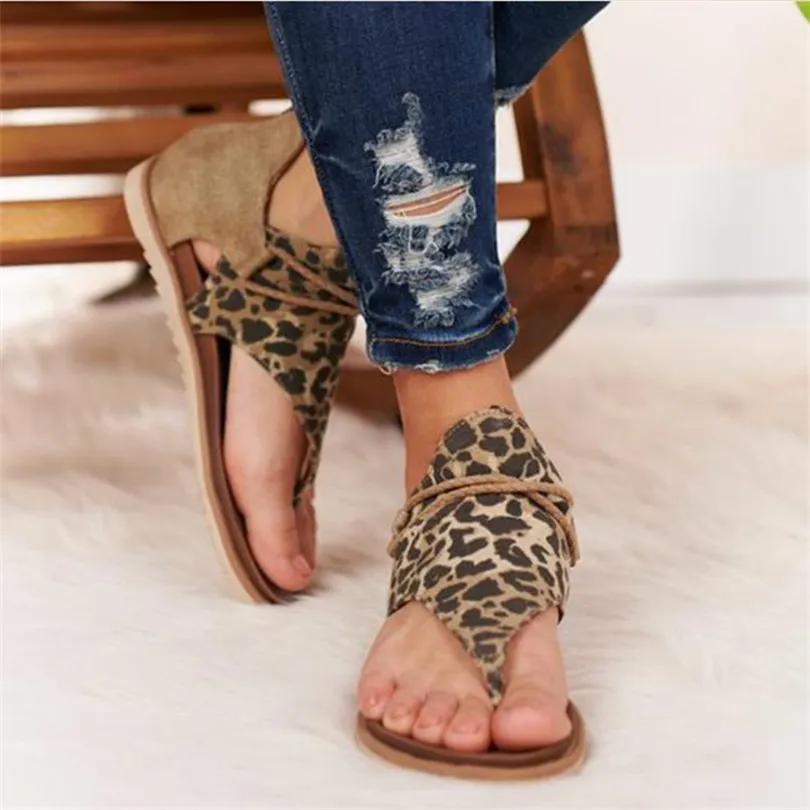 2021 Dames Designer Sandalen Platte Slippers Klassieke Luipaard Stijl Slippers Zomer Strand Dierlijke Kleuren Meisje Sliders Sandal Maat 35-43 W1