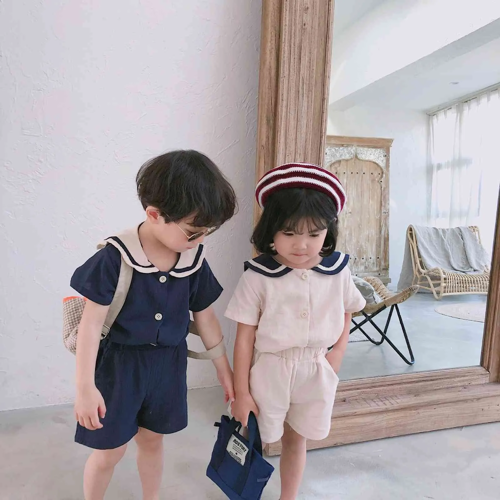 Japonés estilo verano niños niñas moda kindergarten ropa conjuntos niños algodón lino suave collar de marinero camiseta y pantalones cortos 2pcs 210508