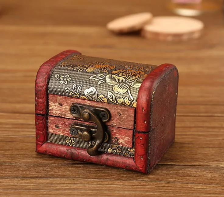 Vintage Wooden Small Jewelry Storage Treasure Chest Wood Box Carrrying Cases Organiser Gifts Decorative SN5369