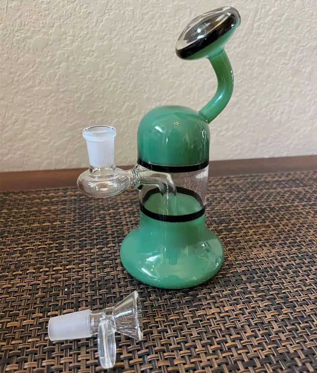 7,6 tum 19cm UFO Assorted Color Grön Percolator Glas Vatten Bong Pipe Bägare Hookah Bongs