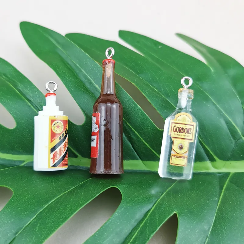 Mini bouteille de bière 3D pendentif, 10 pièces, breloques en résine blanche, boucle d'oreille, porte-clés, collier, résultats de bijoux, étui de téléphone, bricolage