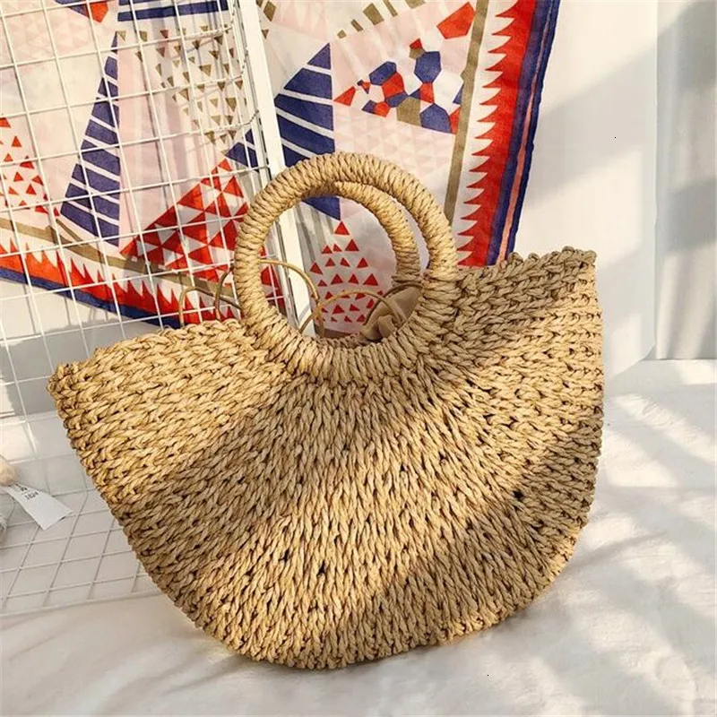 HBP icke-varumärke Semicircle Moon Handbag Hand Woven Beach Solid Color mångsidig Portable Lady's Straw Bag Sport.0018