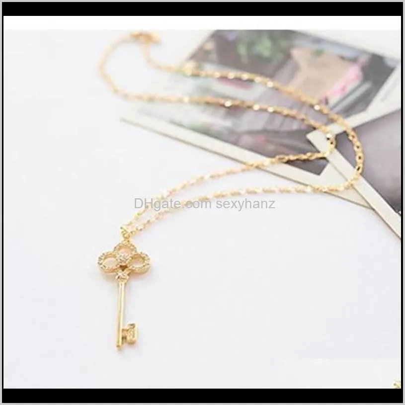 the new popular korean drama popular miss yin enhui uses a short necklace crystal hollow zircon key chain clavicle chain