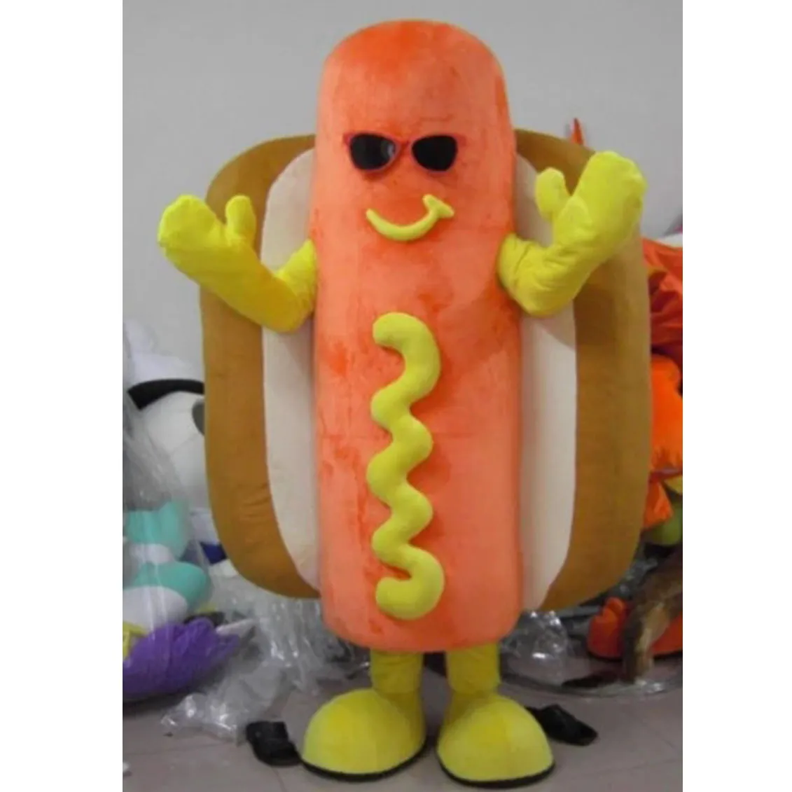 Halloween Hot Dog Mascot Kostym Högkvalitativ Tecknad Plush Anime Tema Karaktär Vuxen Storlek Julkarneval Födelsedagsfest Fancy Outfit