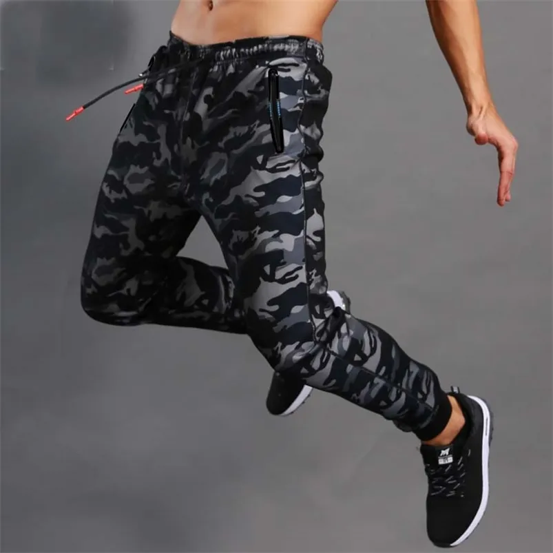 Mens Boutique Autunno Matita Pantaloni Harem Uomo Camouflage Militare Allentato Comodo Pantaloni Cargo Camo Joggers 210715