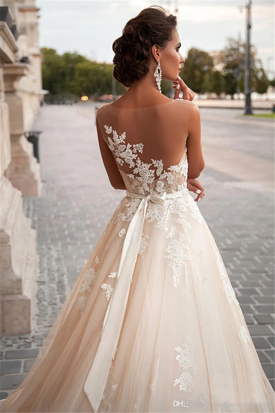 Vestidos de noche color champagne clearance