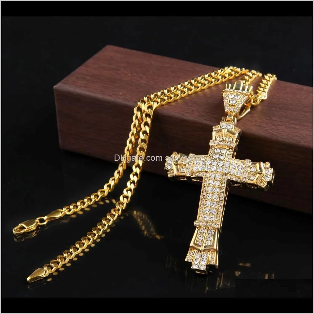 Colares Pingentes Jóias Drop Delivery 2021 Retro Gold Cross Charm Full Ice Out Cz Simulado Diamantes Católico Crucifixo Colar com Pingente