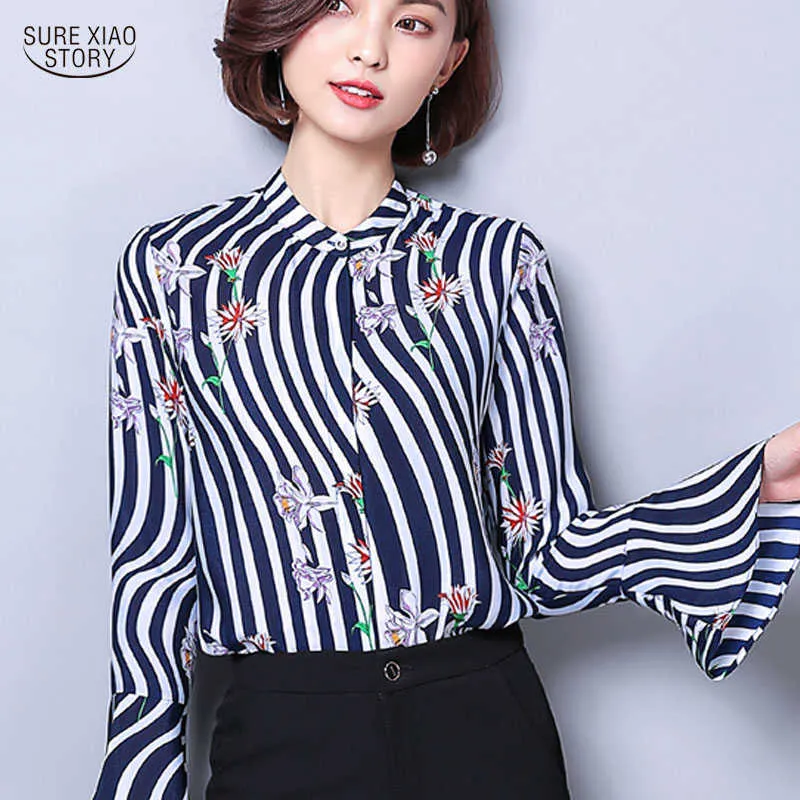 Women CardiganTops Autumn Streewear Vintage O-collar Lady Shirt Casual Long Sleeve Striped Chiffon Women Blouse 5106 50 210527