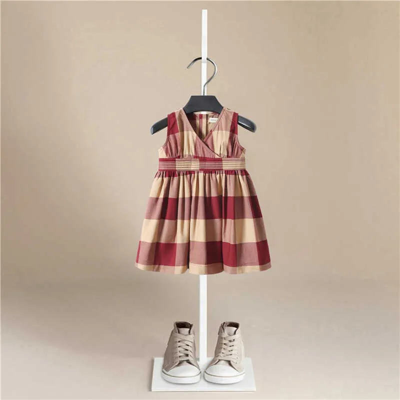 2020夏のファッションの新しい子供の赤ちゃん女の子服のノースリーブの格子綿の王女のドレスパーティーブチデードレスクリスマスQ0716