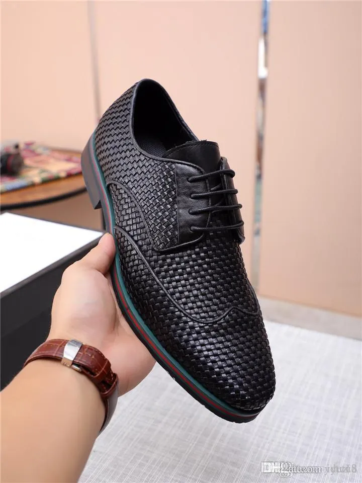 L5 21SSS WESTERN WHAND BREET BREVET DROITS MARQUES DE PRESTIÈRE CHAUSSURES ITILISATEURS Homme Dentelle Homme Haut Haute Talons pointues Toe Robe De Mariage Chaussures Oxford 22