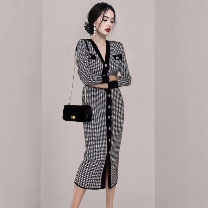 Casual Dresses Banulin 2021 Autumn Winter V-Meck Sweater Dress Korea Chic Single-Breasted Houndstooth Slim Knit Long Vestidos