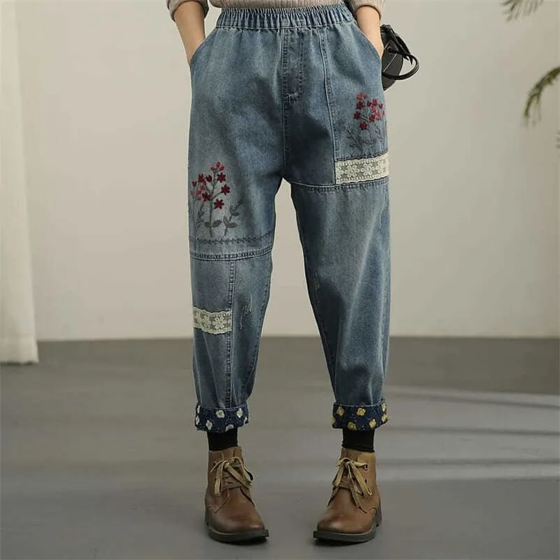 Spring Arts Style Women Elastic Waist Loose Casual Jeans Flower Embroidery Vintage Patchwork Lace Denim Harem Pants V238 210512