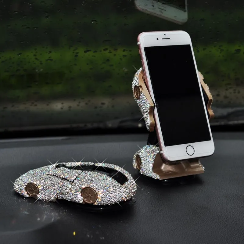 Dekorativa Objekt Figuriner Creative Bling Rhinestones Bil Telefon GPS Navigation Bracket Sport Modell Ornaments Sug Cup USB Snabb Charg