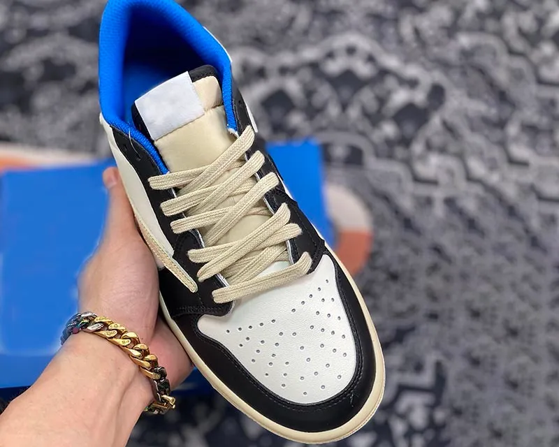 Top Quality Jumpman 1 OG 1S Low Mens Basketball Shoes Travis Scotts x Fragment White blue Lychee Skin With North Carolina Suede Womens running Sports Sneakers