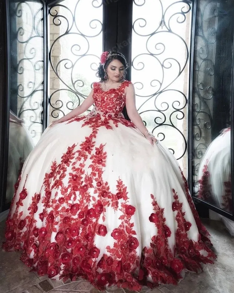 Sukienki z kości słoniowej Quinceanera z 3d czerwone kwiaty kochanie tiulowa suknia balowa słodka 16 sukienka vestidos de 15 aos