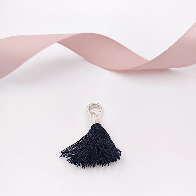 925 Серебряные бусины Черная ткань Tassel Dangle Charms подходит для европейских ювелирных изделий в стиле Pandora.