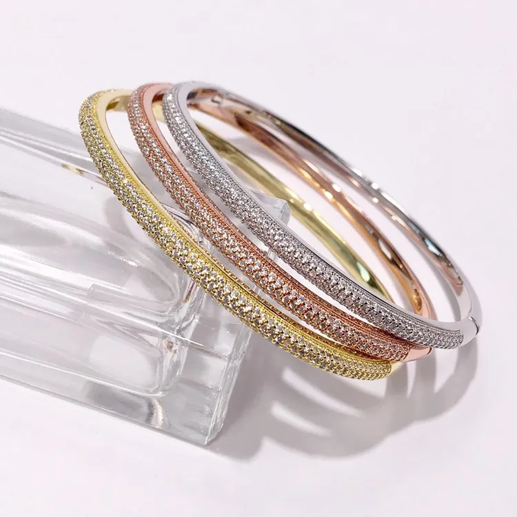 2021 Bracelet en or jaune Dernière conception de bracelets pour femmes Réglage du canal Semi-Zircon Mode Cuivre Cadeau d'anniversaire pour femmes Top Lu204S