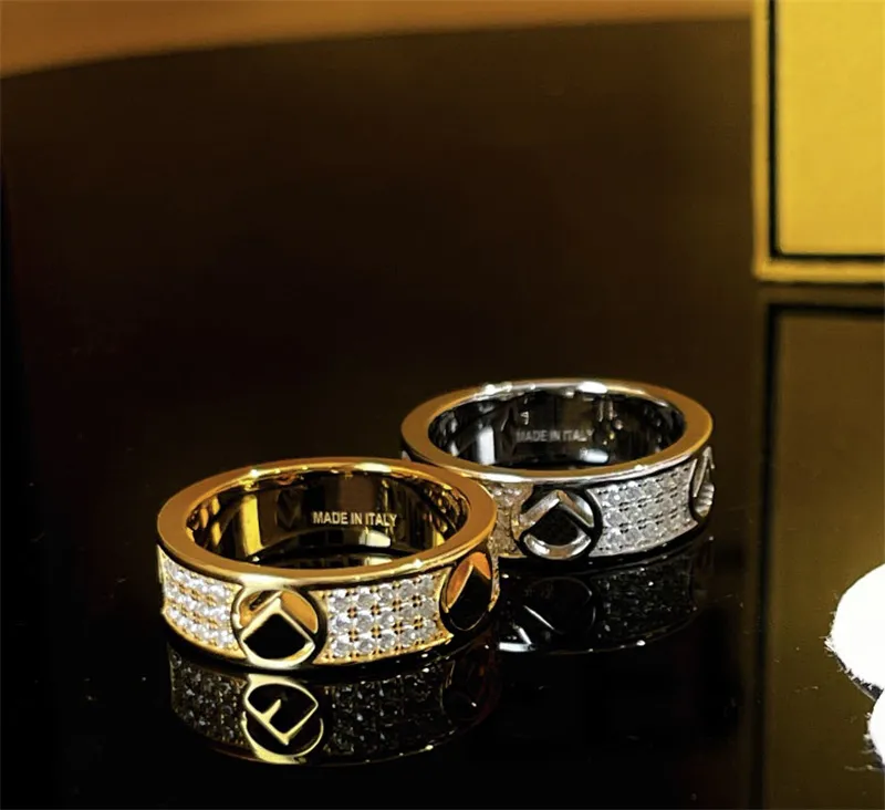 مصمم نساء حلقة يهودية أزياء عرضية عالي الجودة العلامة التجارية و Gold Sier Letters Classic Mens Diamnond Rings لـ 3393