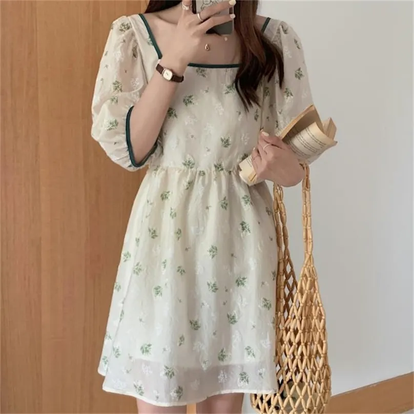 Retro Plus Storlek Square Collar Sexig Slim Sale Prom Femme Chic Florals Sweet Summer Mini Dress Vestidos 210525