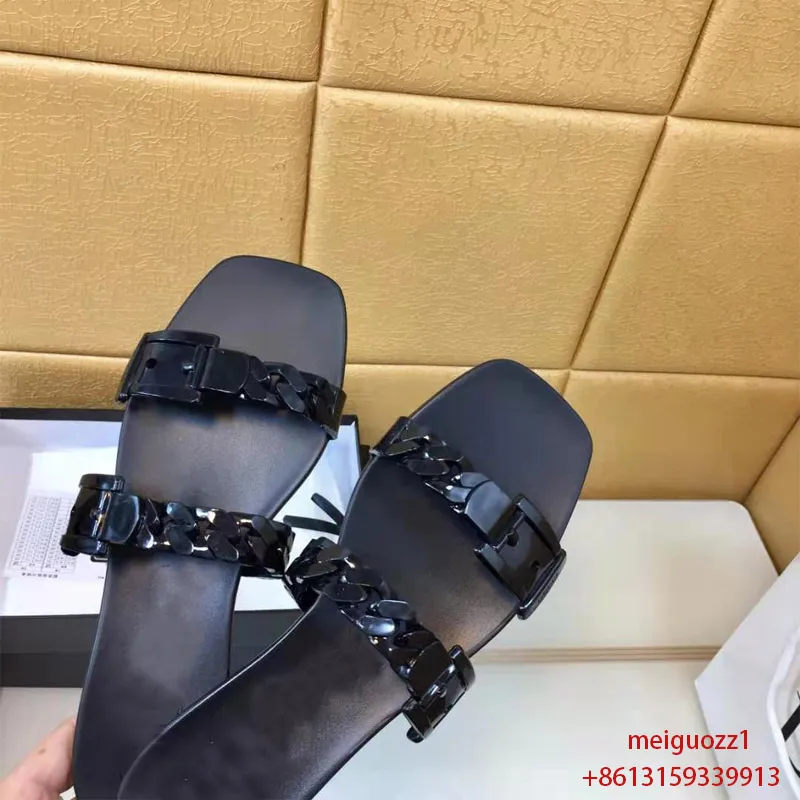 2021 Designer Women slipper luxury Genuine Leather jelly sandals summer outdoor lady Brand slippers fashion Plastic chain High quality Flat beach Casual shoes