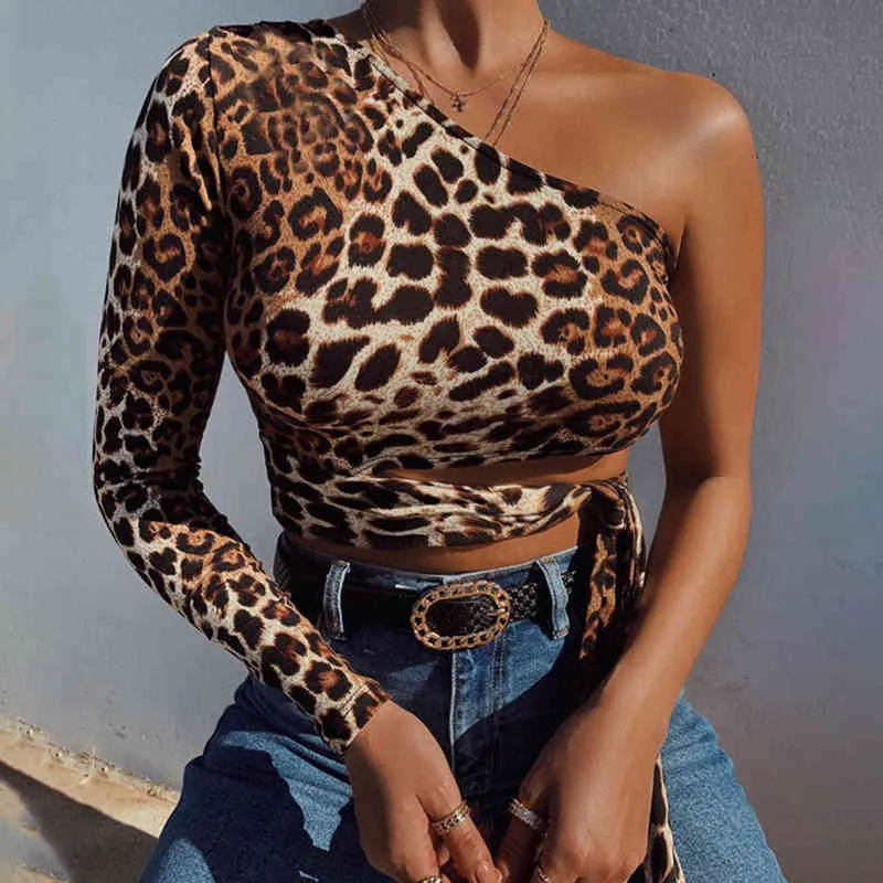 Seksowne jedno ramię Cropped Topy Hollow Out Leopard Drukuj Koronki Koszulki Dla Kobiet Slim Moda Jesień Zima Trójniki 210518