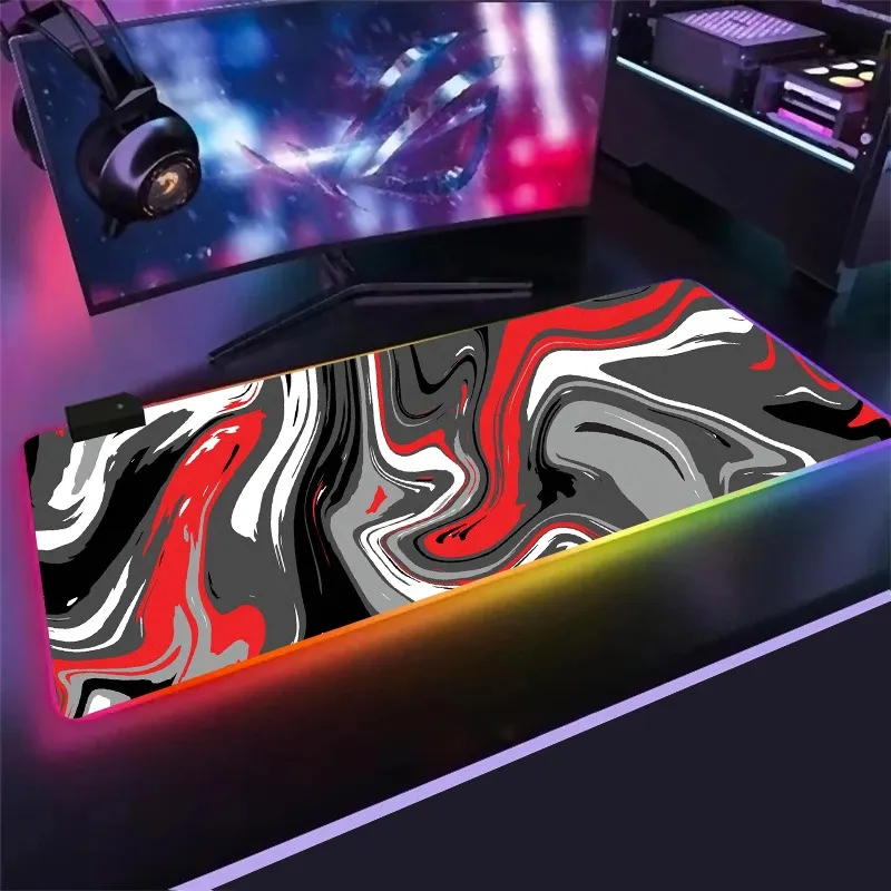 Strata flytande RGB musmatta spelare med bakgrundsbelysning E-sportspel Gaming Table Accessorie LED Art Mousepad för PC Bears Mouse Pad.