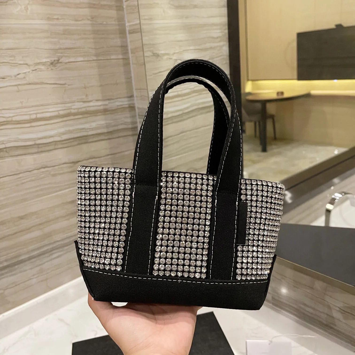 Borsa a cuscino con diamante di marca da donna di alta qualità Designer di lusso di alta qualità 2021 Borsa da donna Borse di moda Borse da festa per la madre Borse da lavoro Borse da donna temperamento portafoglio