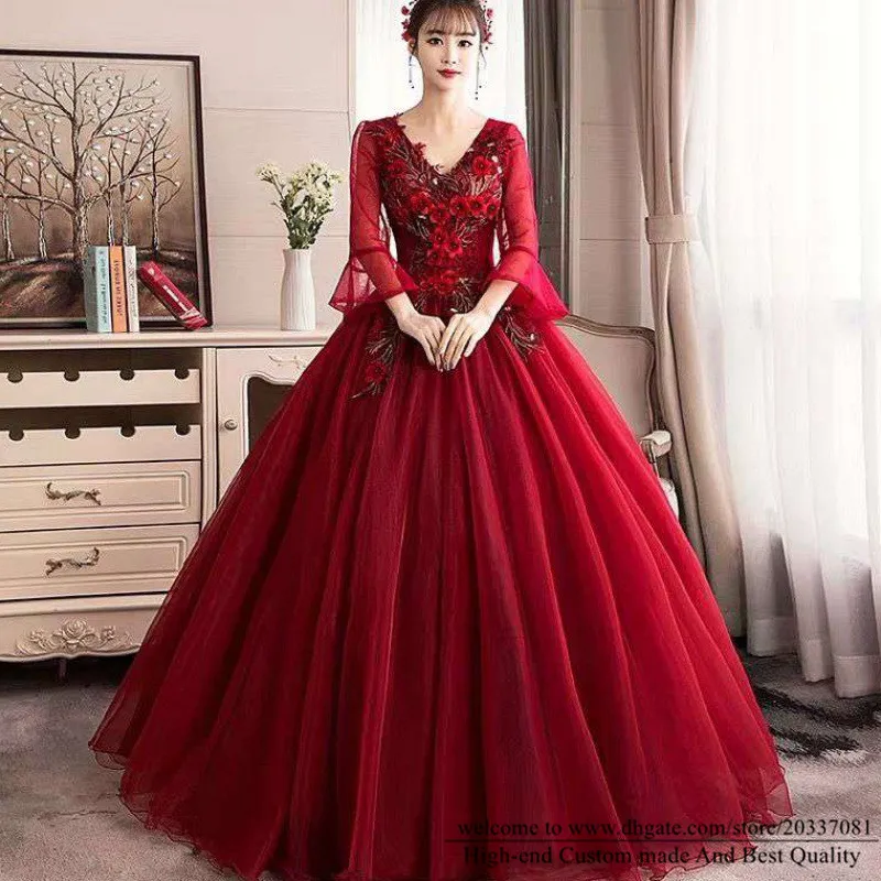 Quinceanera Dresses 2021 와인 레드 3/4 긴 소매 공주 파티 댄스 파티 공식 V 넥 아플리케 Organza 볼 가운 레이스 Up Vestidos de 15 Anos Q04