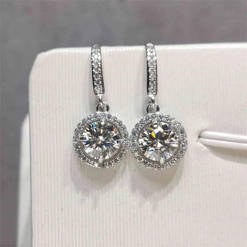 Classic 925 Sterling Silver 0.5- 1 Carat Pass Diamond Tester Brilliant Cut D Färg hjärta Moissanite Drop Earrings Kvinnor Smycken