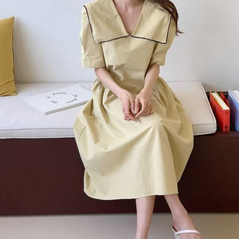 Été décontracté rétro lâche contraste plissé grand revers robe femmes bouffée à manches courtes Maxi robe Feminino poupée japon Style 210610