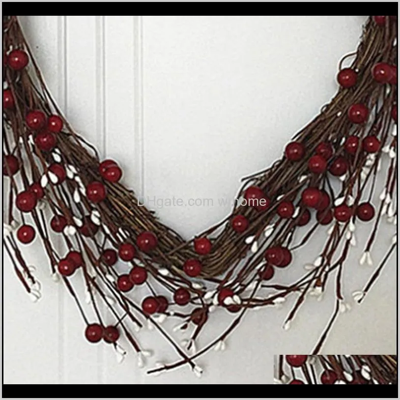 Simulation Berry Large Heart-Shaped Garland Rattan Wreath Valentine`s Day Wall Hanging Wedding Decoration 40 cm1