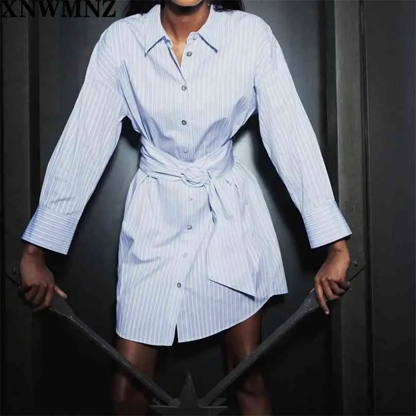 Skręć kołnierz pasiasty koszulka sukienki długie rękawy boczne kieszenie niebieski / biały mini sukienka kobiety biurowa koszula 210520