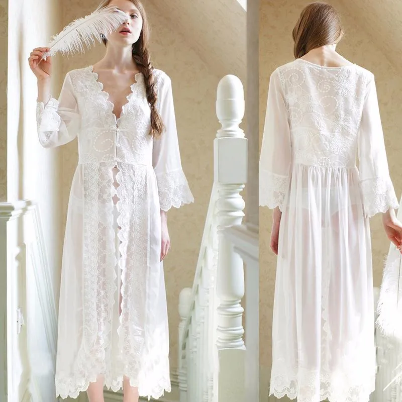 Robes de maternité Maxi la dentelle blanche vêtements de mariée chemise de nuit transparente princesse femmes Vestidos robe accessoires de photographie