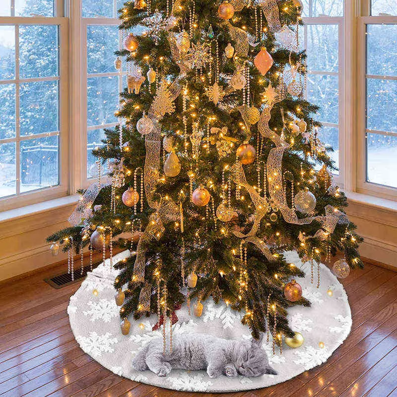 36 Inch White Faux Fur Christmas Tree Skirt With Silver Snowflakes - Plush Holiday Decor (Blue) - View #11