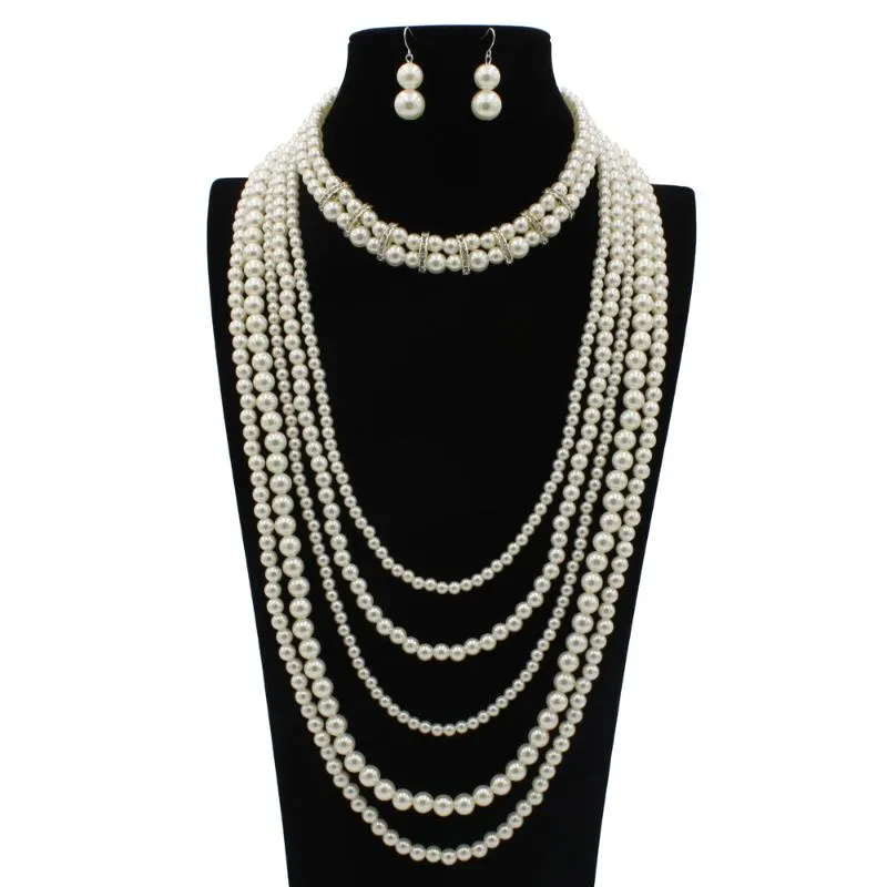 Ohrringe, Halskette, große übertriebene Perlen, mehrschichtige lange Pulloverkette und trendiges Kostüm-Schmuckset für Damen