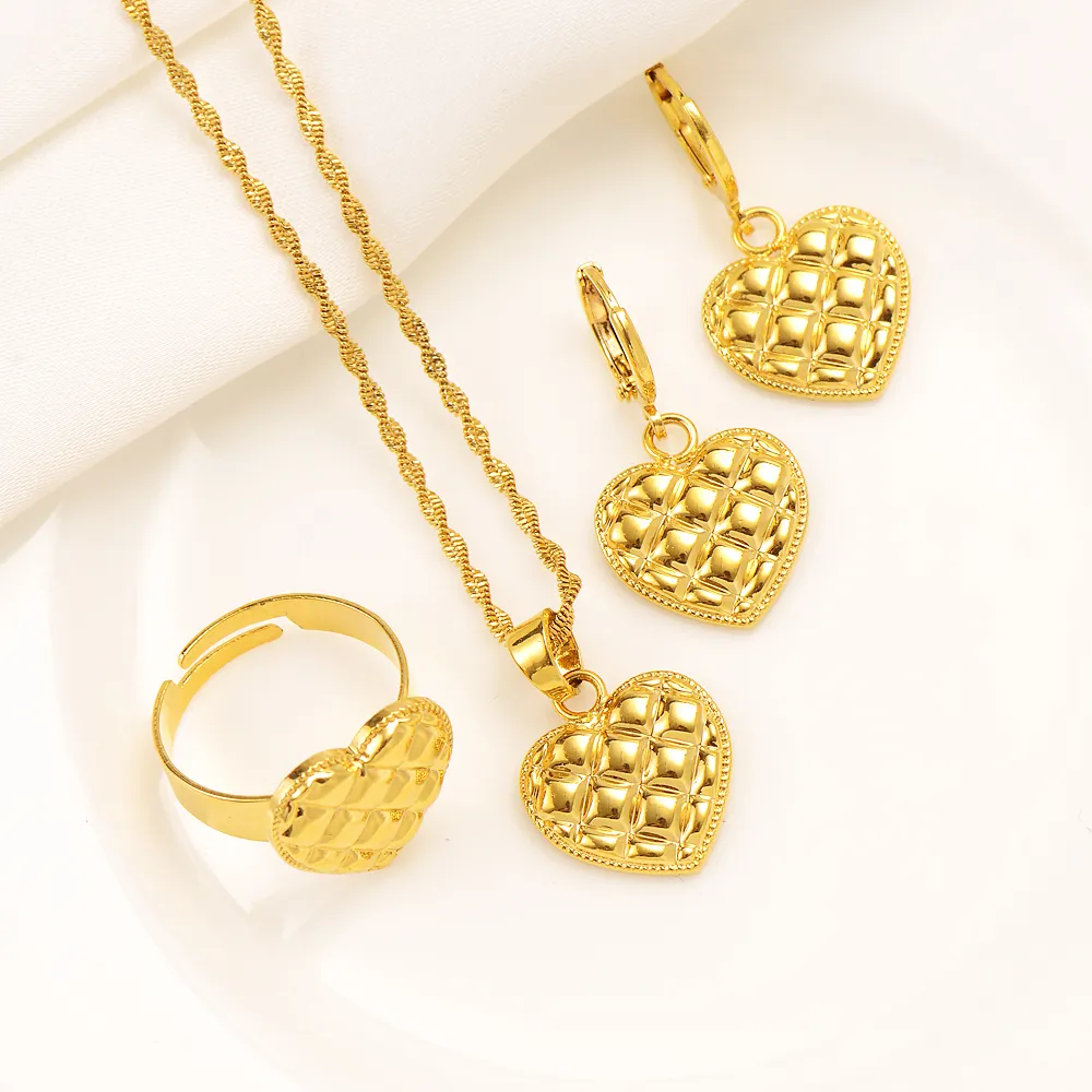 18k or jaune GF vagues d'eau chaîne collier boucle d'oreille pendentif anneau ensemble Dubai amour coeur tenue douce conception ensembles de bijoux charmes