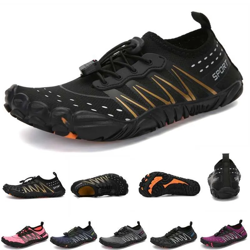 Nouveau été chaussures d'eau hommes femmes plage baskets chaussures de sport natation en plein air sur-surf Gym Yoga Fitness maille Aqua pieds nus chaussures Y0714