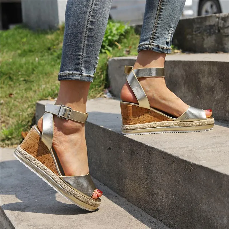 الصنادل المرأة الصيف منصة أسافين الأحذية السيدات الرجعية مشبك حزام عالية الكعب زائد الحجم sandalias موهير sapato feminino 2021